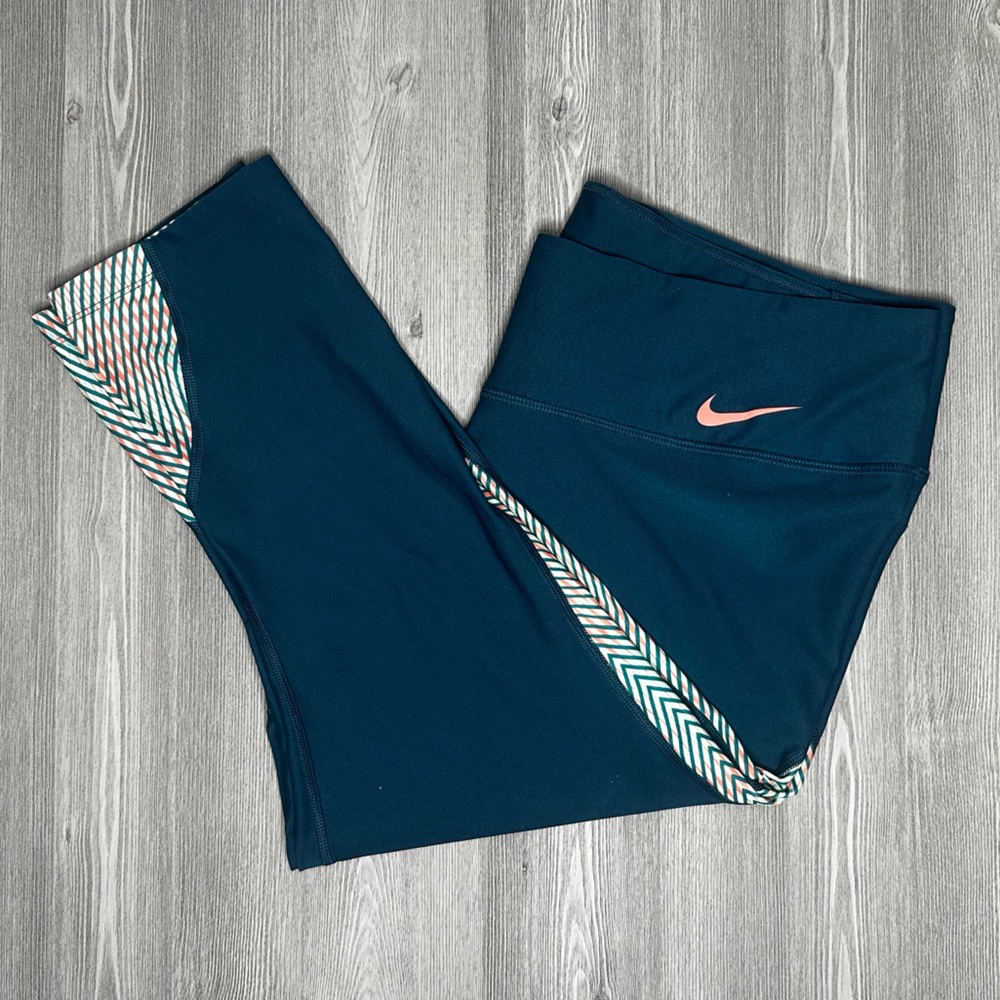 Nike - Dri-Fit - Cropped Leggings - XL - Teal/Pink/White